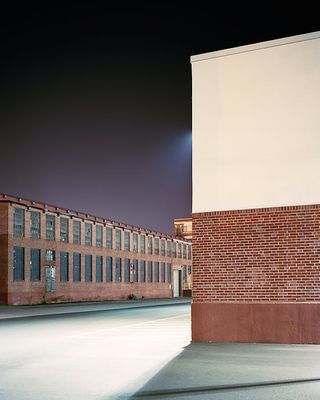 Illustration for article titled These Photos of an Empty City at Night Will Haunt Me Forever